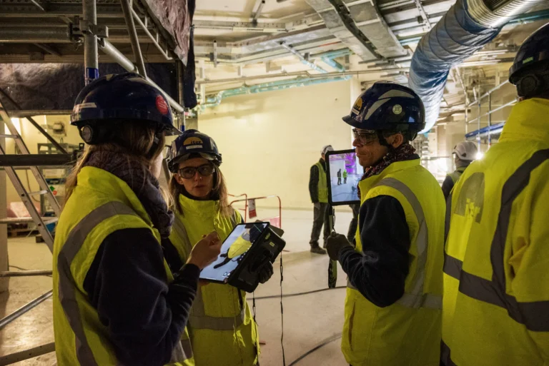 Collaboration on construction site by ITER workers using GAMMA AR